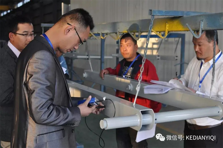 戳我試試